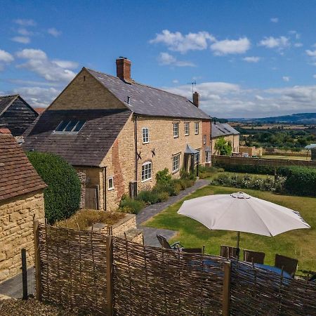 Beautiful Cotswold Farmhouse With Hot Tub Manchester Esterno foto