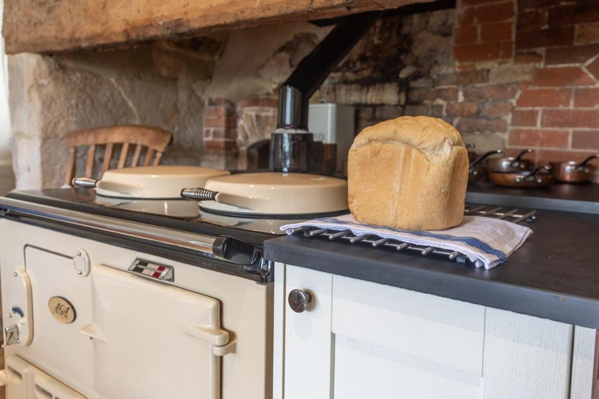 Beautiful Cotswold Farmhouse With Hot Tub Manchester Esterno foto