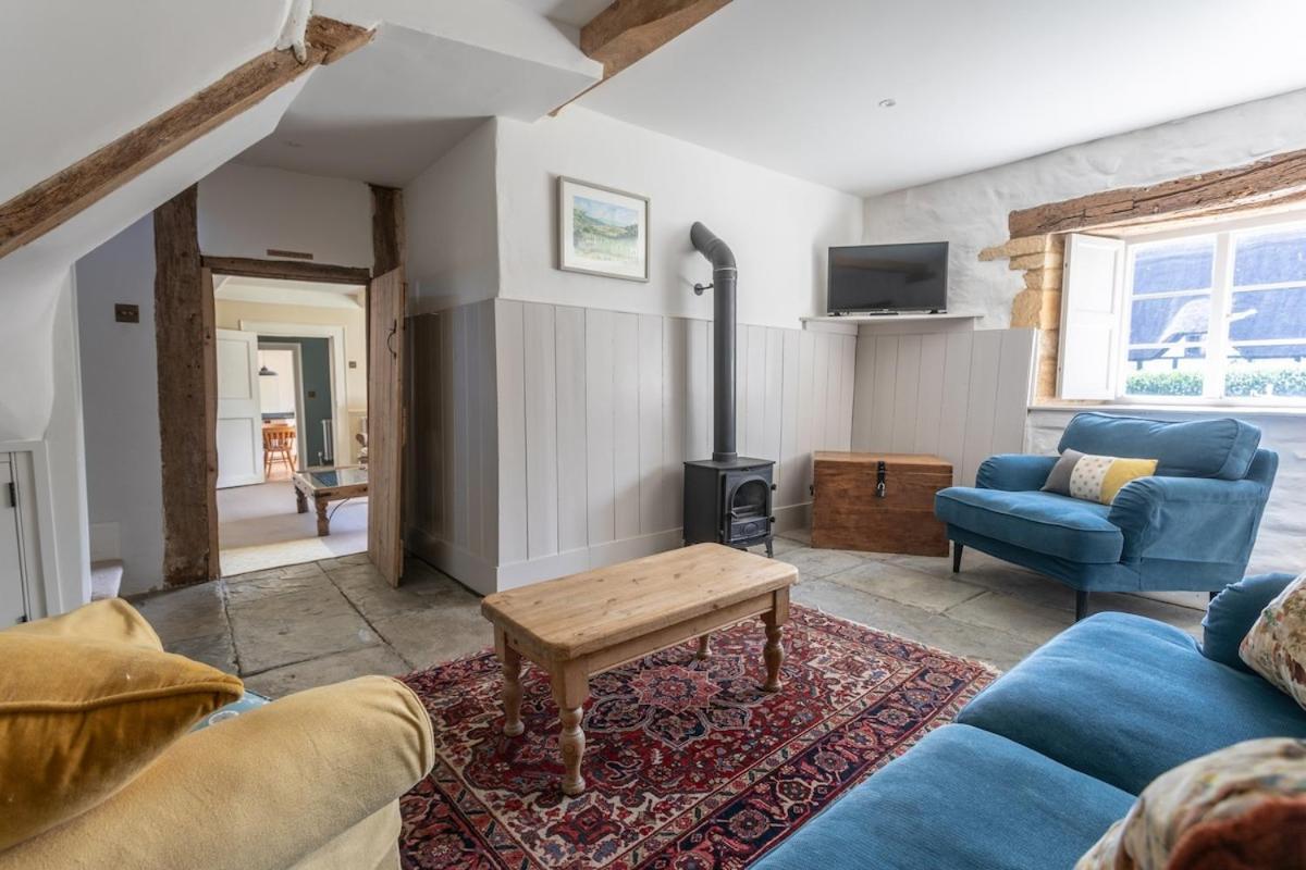 Beautiful Cotswold Farmhouse With Hot Tub Manchester Esterno foto