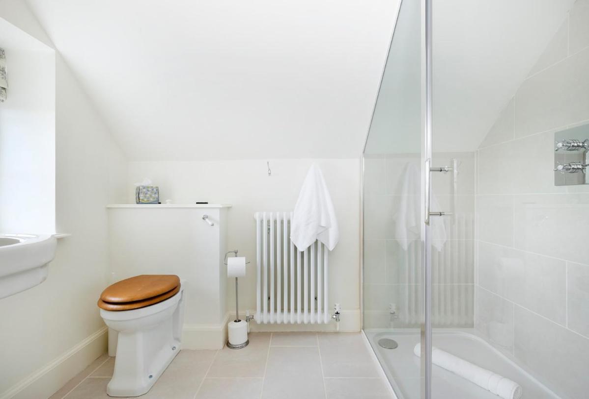 Beautiful Cotswold Farmhouse With Hot Tub Manchester Esterno foto